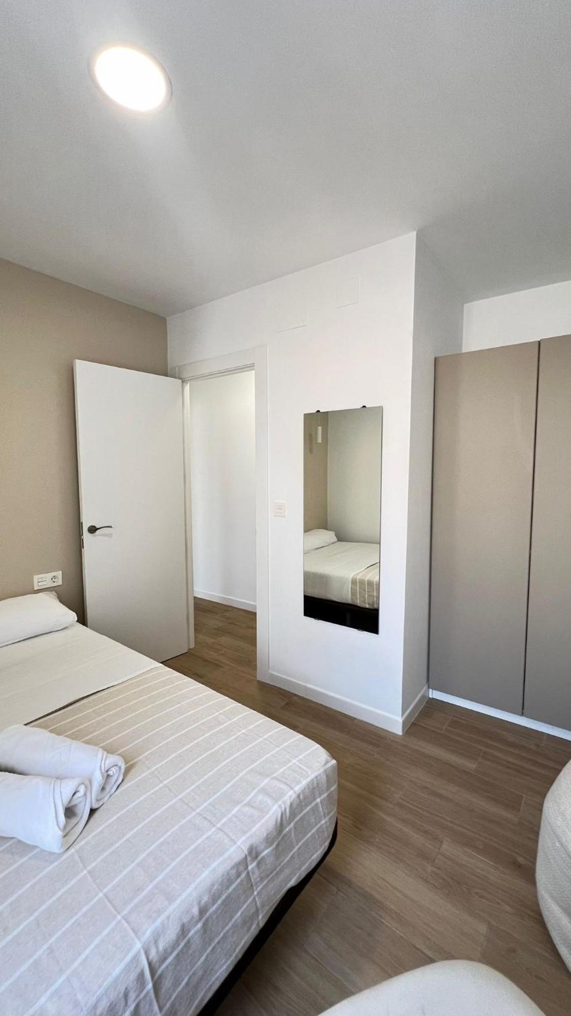 Hermosos Apartamentos En Pleno Centro Granada Esterno foto
